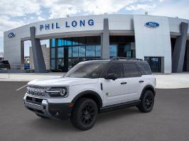 2025 Ford Bronco Sport with Oxford White Exterior
