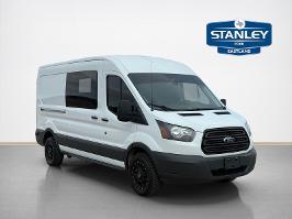 2017 Ford Transit Van with Oxford White Exterior
