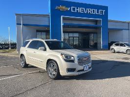 2014 GMC Acadia with White Diamond Tricoat Exterior