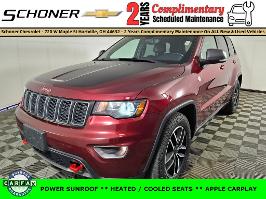 2020 Jeep Grand Cherokee with Velvet Red Pearlcoat Exterior
