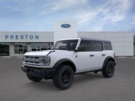 2025 Ford Bronco with Oxford White Exterior