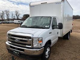 2026 Ford E-Series Cutaway with Oxford White Exterior