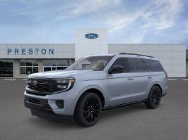 2025 Ford Expedition with Glacier Gray Metallic Tri-Coat Exterior