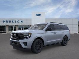 2025 Ford Expedition with Glacier Gray Metallic Tri-Coat Exterior