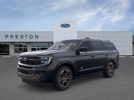 2026 Ford Expedition with Um Agate Black Metallic Exterior