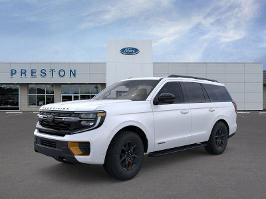 2025 Ford Expedition with Star White Metallic Tri-Coat Exterior