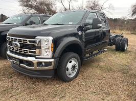 2026 Ford Super Duty F-450 DRW with Agate Black Metallic Exterior