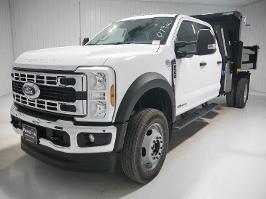 2026 Ford Super Duty F-550 DRW with Z1 Oxford White Exterior