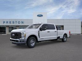 2025 Ford Super Duty F-250 SRW with Z1 OXFORD WHITE Exterior