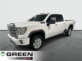 2023 GMC Sierra 2500HD with Summit White Exterior