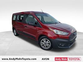 2019 Ford Transit Connect Wagon with Kapoor Red Metallic Exterior