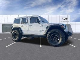 2021 Jeep Wrangler with Bright White Clearcoat Exterior