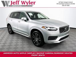 2020 Volvo XC90 with silver Exterior