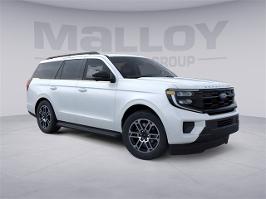 2025 Ford Expedition with white Exterior