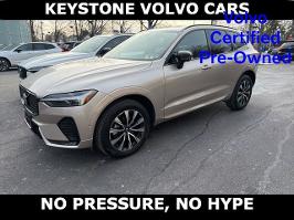 2025 Volvo XC60 with Bright Dusk Metallic Exterior