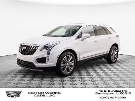 2026 Cadillac XT5 with Crystal White Tricoat Exterior