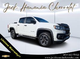 2022 Chevrolet Colorado with Summit White Exterior