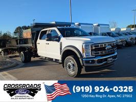 2026 Ford Super Duty F-450 DRW with Oxford White Exterior