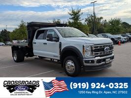 2025 Ford Super Duty F-450 DRW with Oxford White Exterior