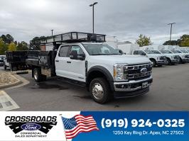2025 Ford Super Duty F-450 DRW with Oxford White Exterior