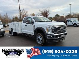 2026 Ford Super Duty F-550 DRW with Oxford White Exterior