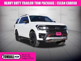 2022 Ford Expedition with Star White Metallic Tri-Coat Exterior