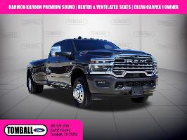 2025 Ram 3500 with Granite Crystal Metallic Clearcoat Exterior