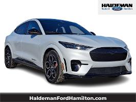 2023 Ford Mustang Mach-E with Space White Metallic Exterior