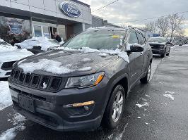 2020 Jeep Compass with Granite Crystal Metallic Clearcoat Exterior