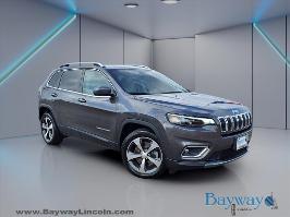 2020 Jeep Cherokee with Granite Crystal Metallic Clearcoat Exterior