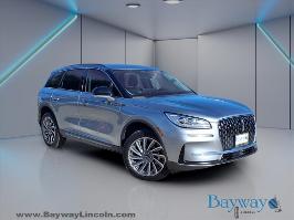 2023 Lincoln Corsair with Silver Radiance Metallic Clearcoat Exterior