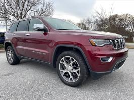 2019 Jeep Grand Cherokee with Velvet Red Pearlcoat Exterior