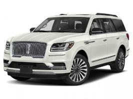 2020 Lincoln Navigator L with Blue Exterior