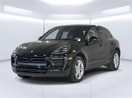 2023 Porsche Macan with Black Exterior