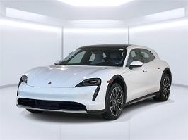2022 Porsche Taycan with white Exterior