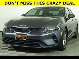 2022 Kia K5 with Gravity Gray Exterior