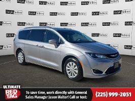 2019 Chrysler Pacifica with Billet Silver Metallic Clearcoat Exterior