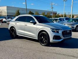 2019 Audi Q8 with Florett Silver Metallic Exterior