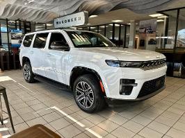 2026 Jeep Grand Wagoneer with Bright White Clearcoat Exterior