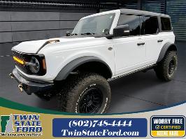 2023 Ford Bronco with Oxford White Exterior