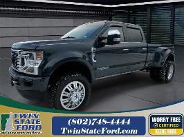 2021 Ford Super Duty F-450 DRW with gray Exterior