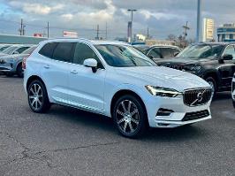 2021 Volvo XC60 with Crystal White Metallic Exterior