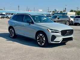 2026 Volvo XC60 with Vapour Grey Metallic Exterior