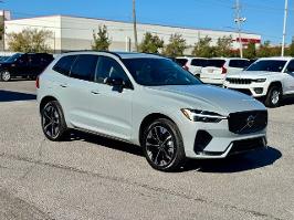 2026 Volvo XC60 with Vapour Gray Metallic Exterior