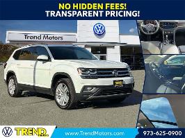 2019 Volkswagen Atlas with Pure White Exterior