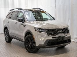 2022 Kia Sorento with Wolf Gray Exterior