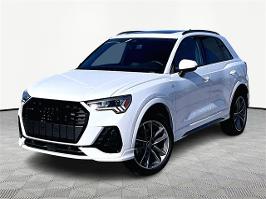 2025 Audi Q3 with white Exterior