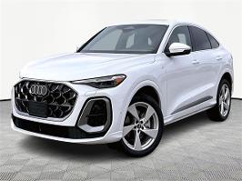 2025 Audi Q5 Sportback with White Exterior