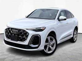 2025 Audi Q5 Sportback with Glacier White Metallic Exterior