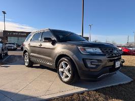 2016 Ford Explorer with Magnetic Metallic Exterior